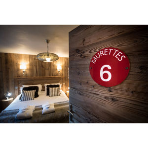 Entrance to the Junior suite 'Les Murettes'